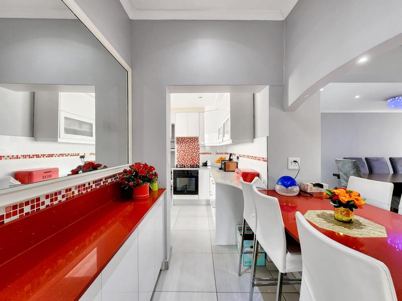 To Let 3 Bedroom Property for Rent in Rondebosch East Western Cape